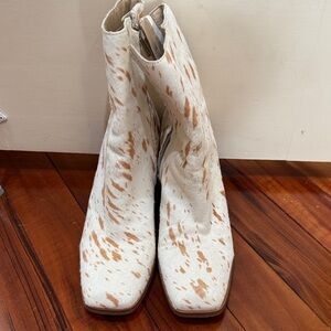 Stylish White and Brown Sam Edelman Women's Ankle Boots